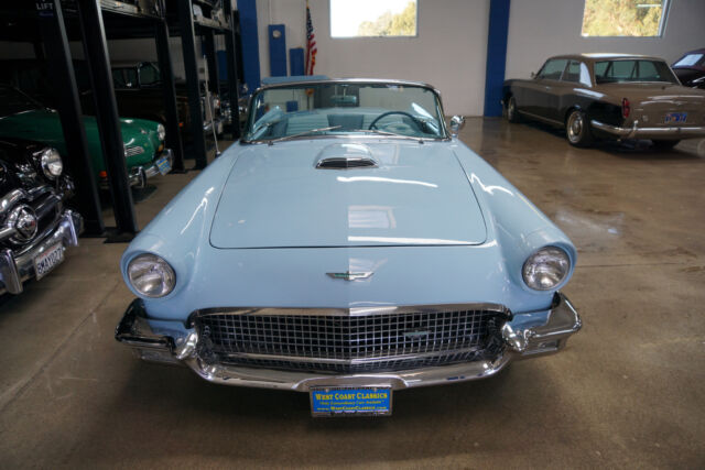 Ford Thunderbird 312 V8 Convertible 1957 image number 9