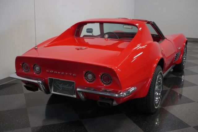 Chevrolet Corvette 1971 image number 12