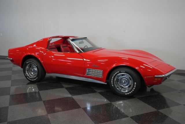 Chevrolet Corvette 1971 image number 16