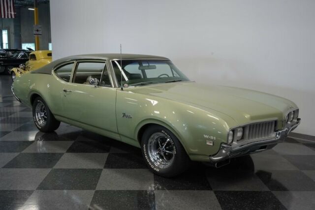 Oldsmobile Cutlass 1969 image number 17