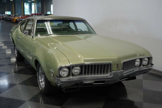 Oldsmobile Cutlass 1969 image number 18