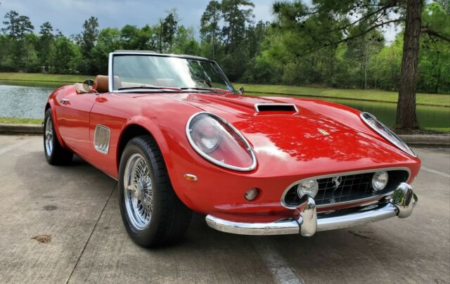 Ferrari 250 GT 1961 image number 1