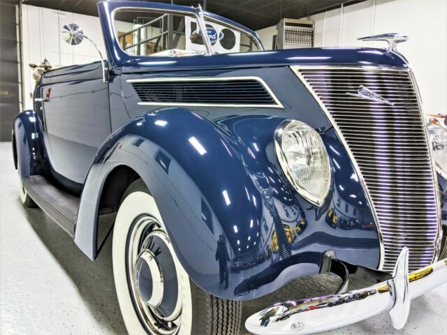 Ford Deluxe 1937 image number 28