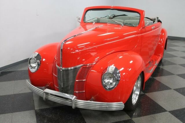 Ford Deluxe Convertible Coupe 1940 image number 20