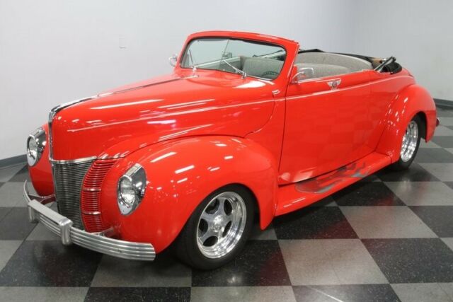 Ford Deluxe Convertible Coupe 1940 image number 46