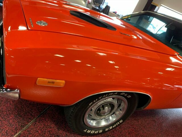 Plymouth Barracuda 1972 image number 2