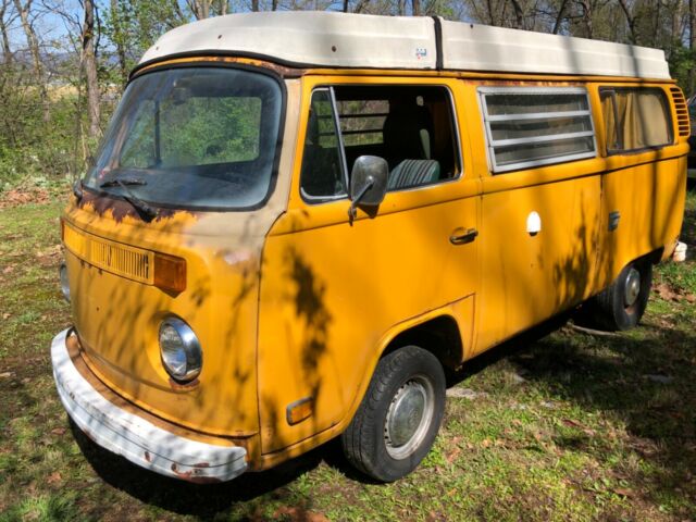 Volkswagen Bus/Vanagon 1977 image number 13