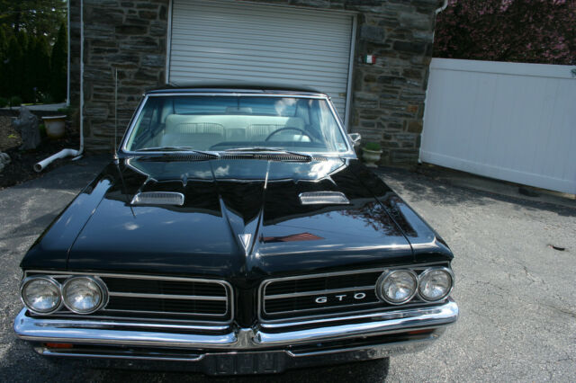 Pontiac GTO 1964 image number 2