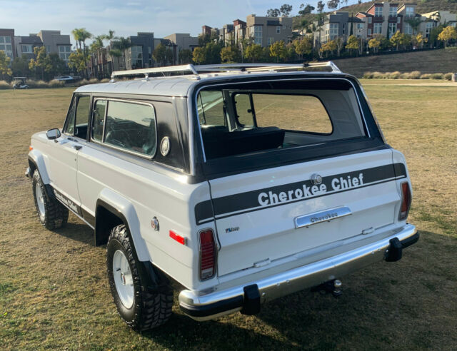 Jeep Cherokee 1978 image number 28