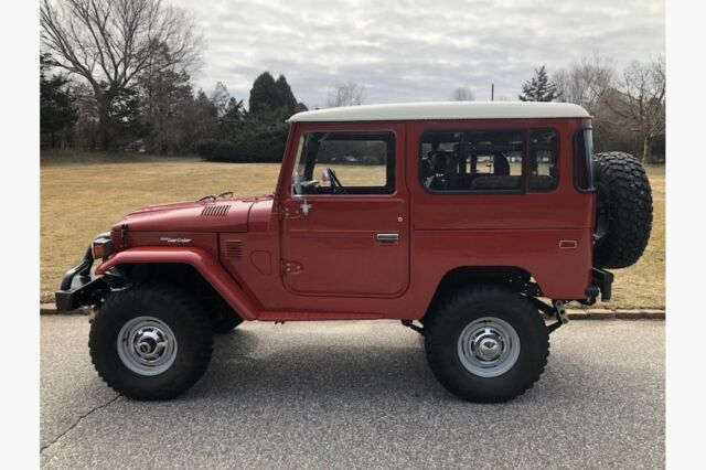 Toyota FJ Cruiser 1978 image number 8