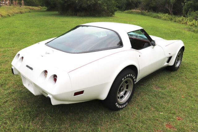 Chevrolet Corvette 1979 image number 28