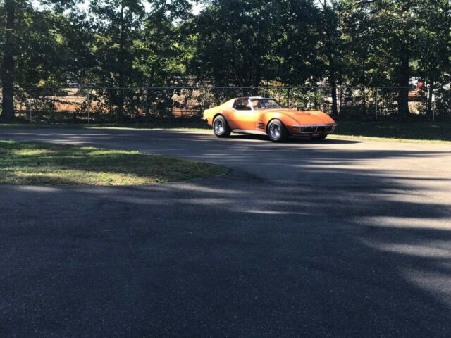 Chevrolet Corvette 1971 image number 1