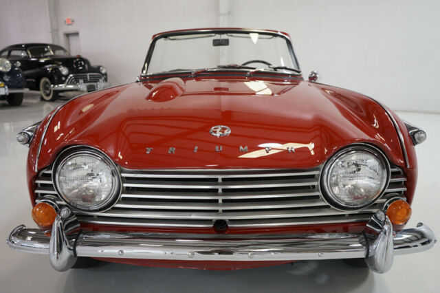 Triumph TR4A 1965 image number 1