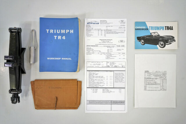 Triumph TR4A 1965 image number 23