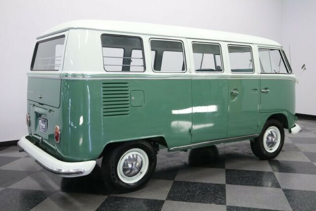 Volkswagen Microbus De Luxe 1965 image number 14