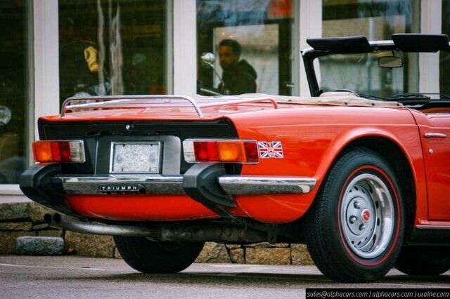 Triumph TR-6 1976 image number 10