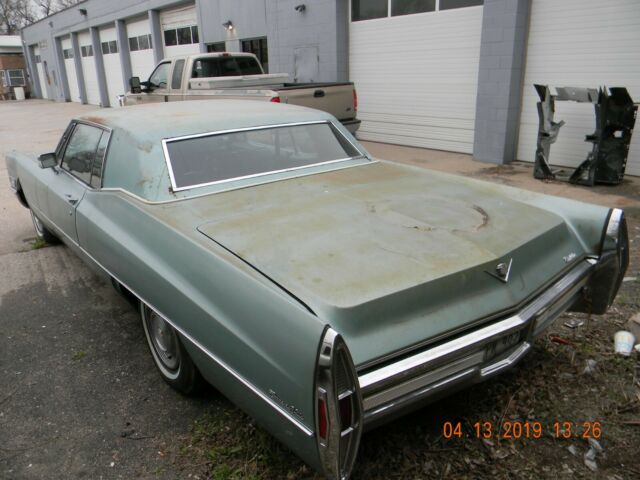 Cadillac DeVille 1968 image number 11