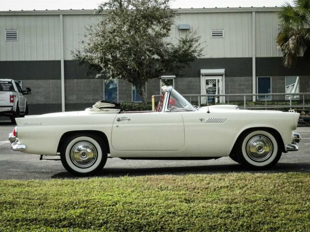 Ford Thunderbird 1955 image number 10