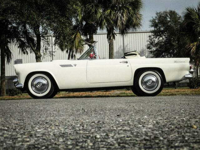 Ford Thunderbird 1955 image number 28