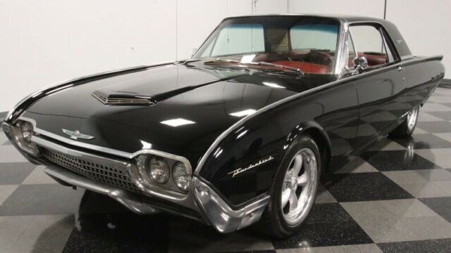 Ford Thunderbird 1962 image number 29