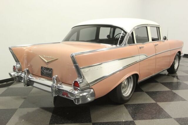 Chevrolet Bel Air/150/210 1957 image number 37