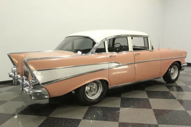 Chevrolet Bel Air/150/210 1957 image number 38