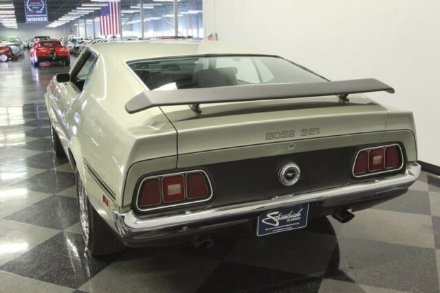 Ford Mustang 1971 image number 10