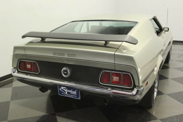 Ford Mustang 1971 image number 12