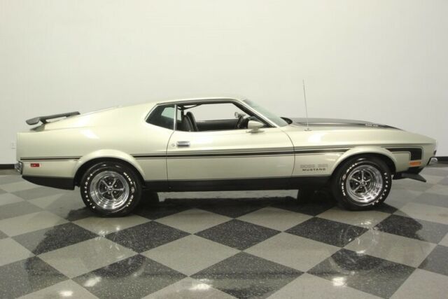 Ford Mustang 1971 image number 15