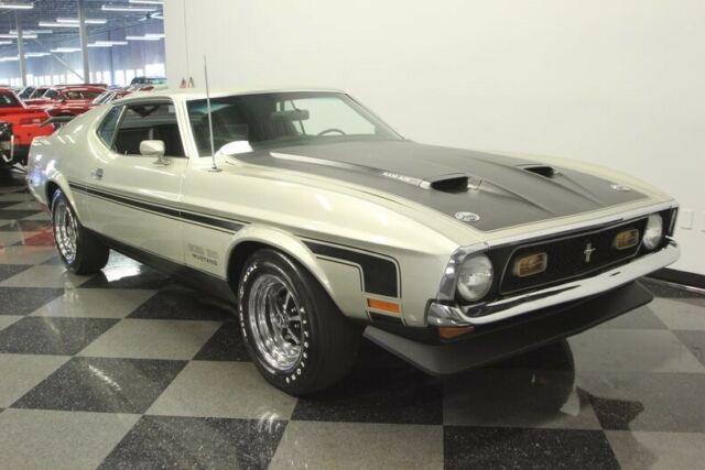 Ford Mustang 1971 image number 17