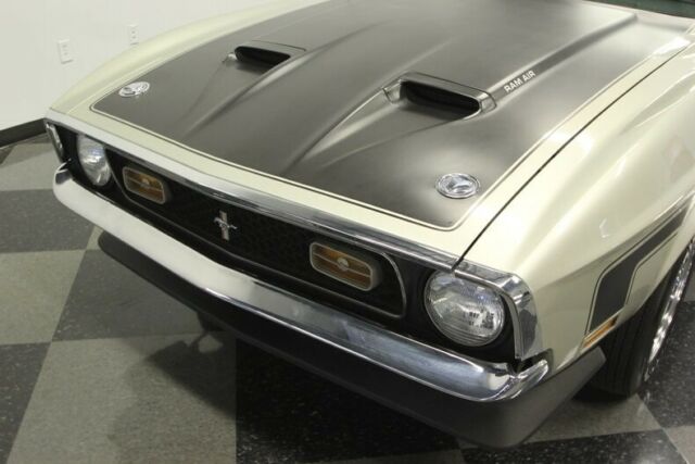 Ford Mustang 1971 image number 22