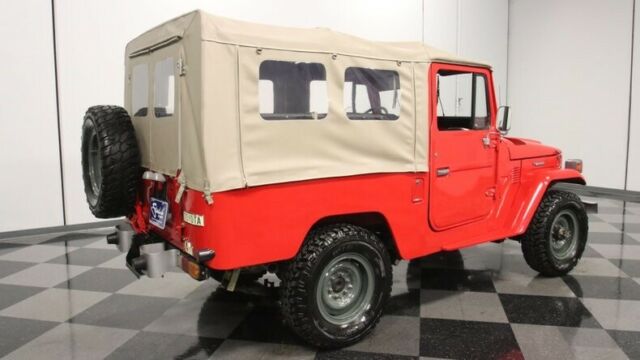 Toyota Land Cruiser 1979 image number 15