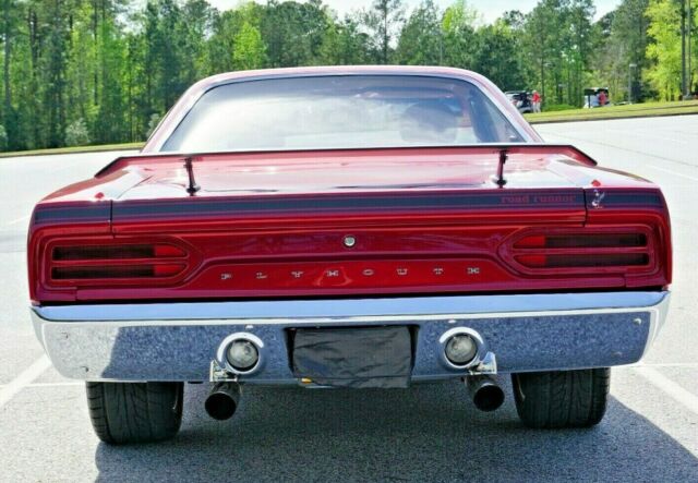 Plymouth Road Runner 1970 image number 31