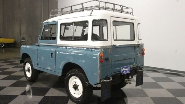 Land Rover Series IIA 1972 image number 33