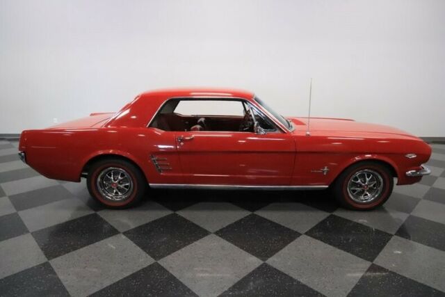 Ford Mustang 1966 image number 39