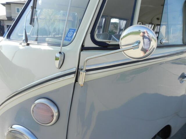 Volkswagen Bus/Vanagon 1970 image number 31