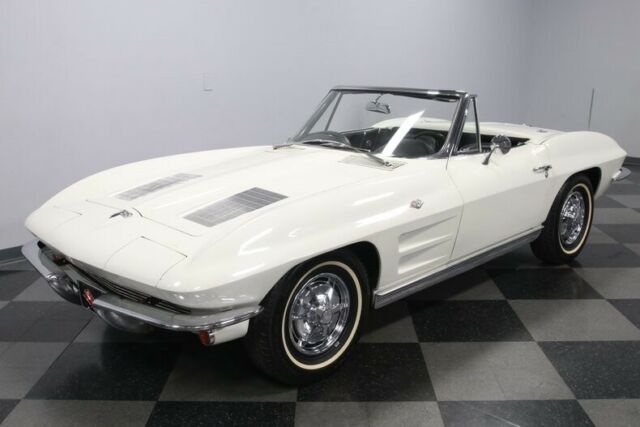 Chevrolet Corvette 1963 image number 29