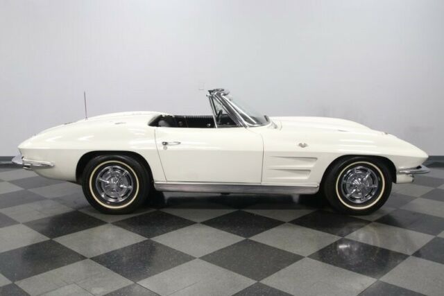 Chevrolet Corvette 1963 image number 39