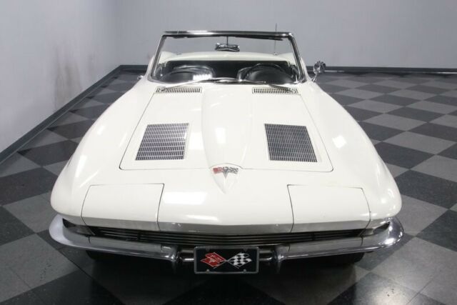 Chevrolet Corvette 1963 image number 45