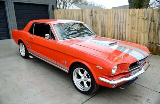 Ford Mustang 1966 image number 12