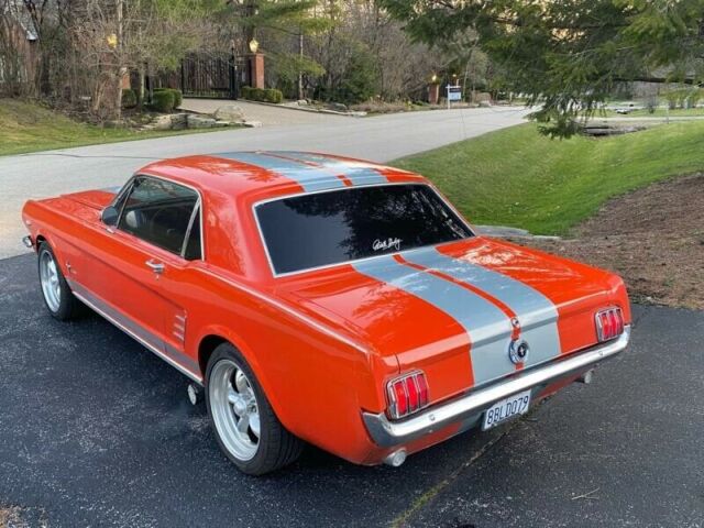 Ford Mustang 1966 image number 2