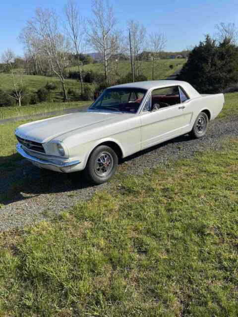 Ford Mustang 1965 image number 0