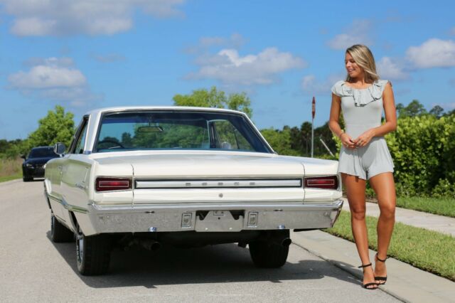 Dodge Coronet 1967 image number 29