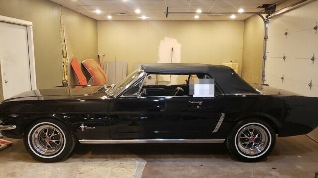 Ford Mustang 1965 image number 25