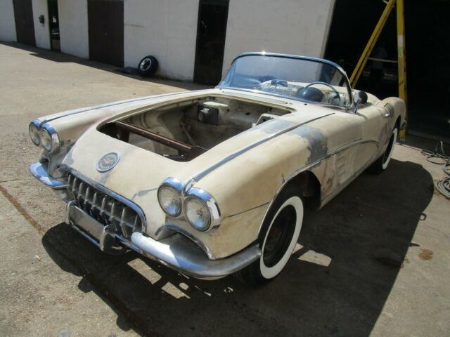 Chevrolet Corvette 1958 image number 25