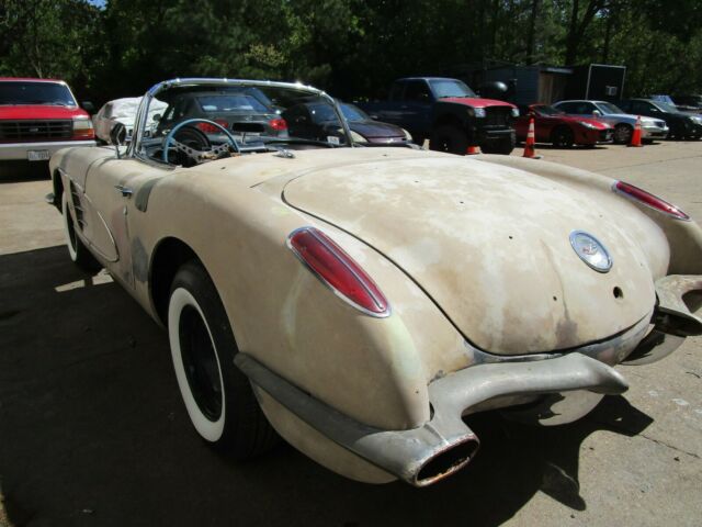 Chevrolet Corvette 1958 image number 30