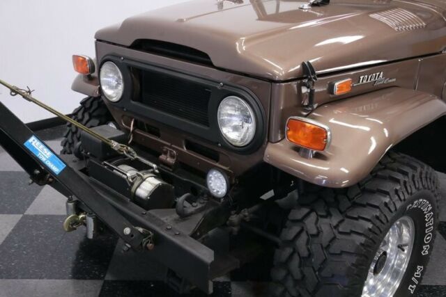 Toyota FJ Cruiser 1970 image number 46