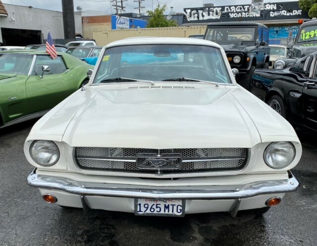 Ford Mustang 1965 image number 22