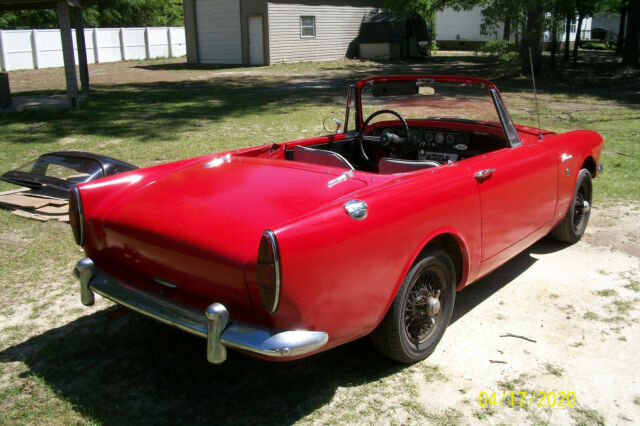 Sunbeam Alpine Series V 1967 image number 11