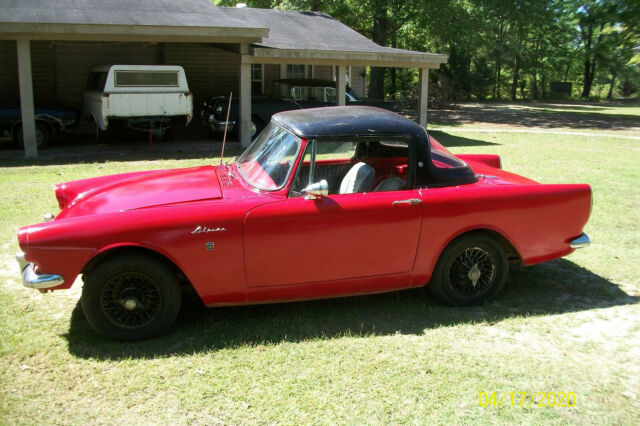 Sunbeam Alpine Series V 1967 image number 23